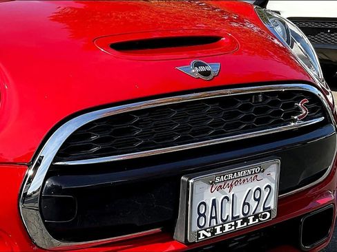 Used 2017 MINI Cooper S image 31