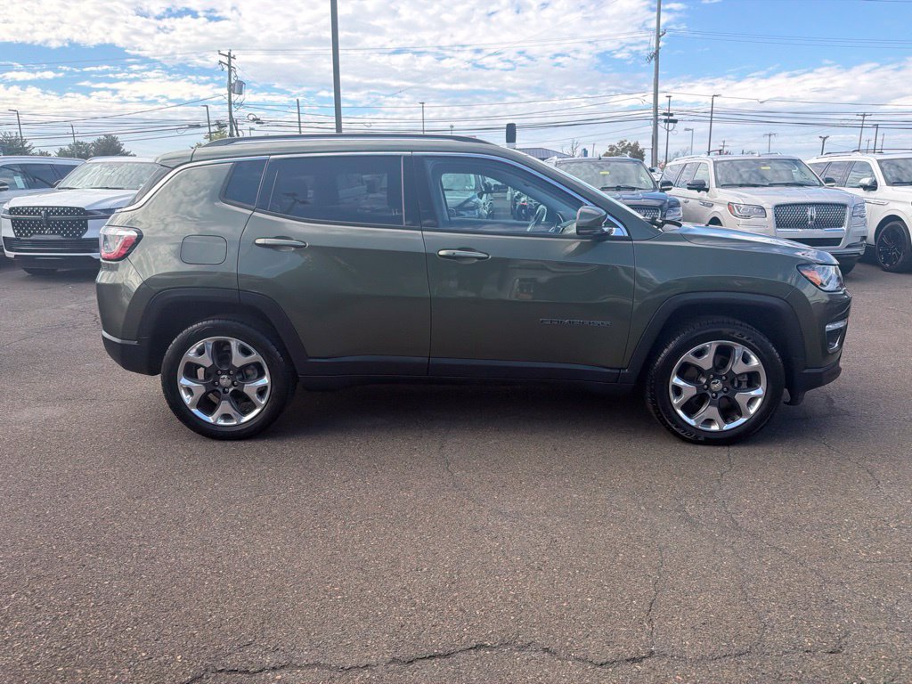 Used 2018 Jeep Compass Limited w/ Navigation Group AWD/4WD image 6