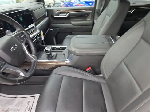 Used 2023 Chevrolet Silverado 1500 LT Trail Boss w/ LT Trail Boss Premium Package image 17