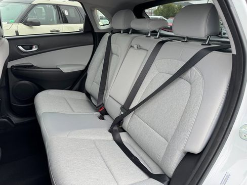 Used 2023 Hyundai Kona SE w/ Cargo Package image 15