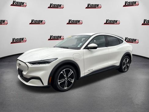 Used 2022 Ford Mustang Mach-E Select image 1