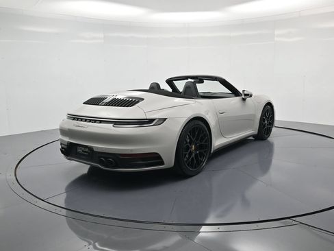 Used 2022 Porsche 911 Carrera S RWD image 32
