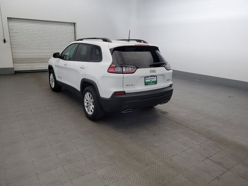 Used 2022 Jeep Cherokee Latitude Lux w/ Mopar Interior Package AWD/4WD image 5