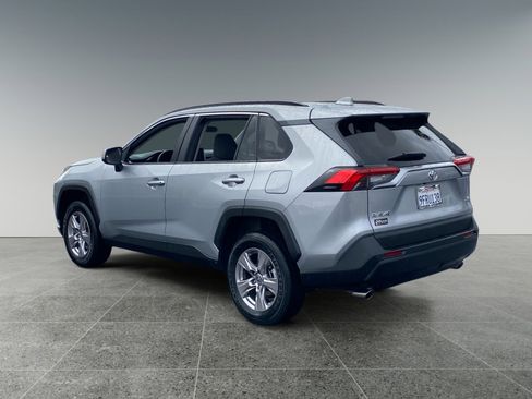 Used 2023 Toyota RAV4 XLE FWD image 3