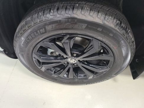 Used 2024 Toyota RAV4 XSE AWD/4WD image 43