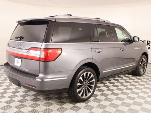 Used 2021 Lincoln Navigator Reserve w/ Luxury Package AWD/4WD image 22