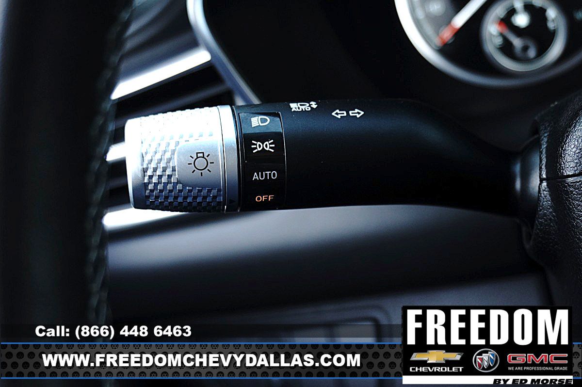 Used 2025 Genesis G70 2.5T RWD image 24