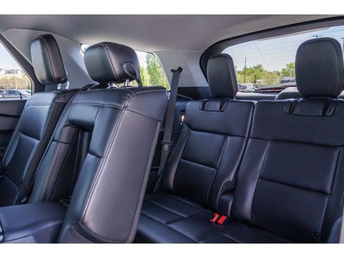 Used 2024 Ford Explorer XLT w/ Equipment Group 202A AWD/4WD image 14
