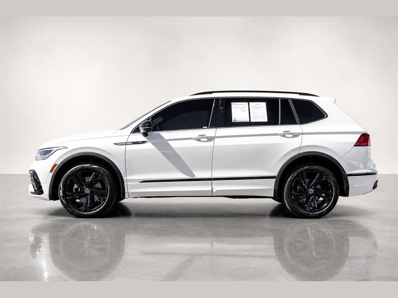 Used 2023 Volkswagen Tiguan SE R-Line FWD image 7