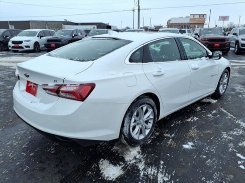 Used 2021 Chevrolet Malibu LT image 4
