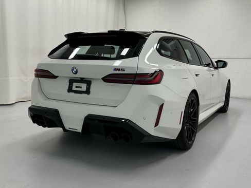 Used 2026 BMW M5 Touring AWD/4WD image 6