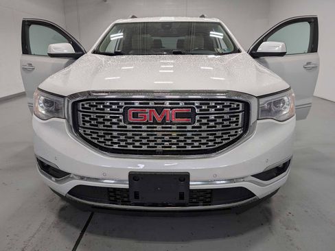 Used 2018 GMC Acadia Denali w/ Technology Package AWD/4WD image 15