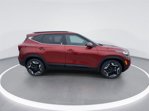 Used 2026 Kia Seltos SX image 9