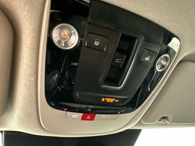 Used 2023 Kia Niro EX Touring FWD image 19