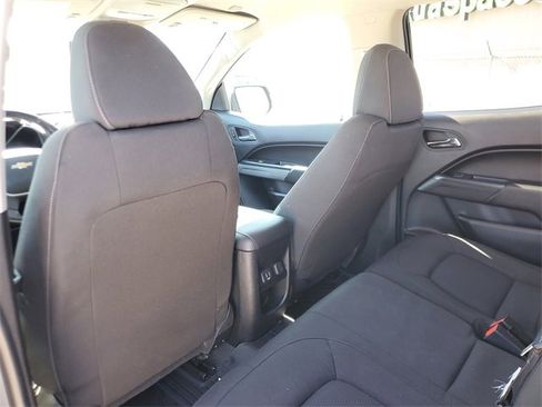 Used 2020 Chevrolet Colorado LT image 11