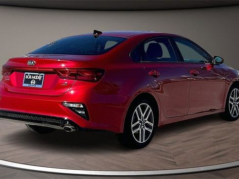 Used 2019 Kia Forte S image 2