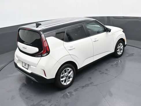 Used 2025 Kia Soul S image 34