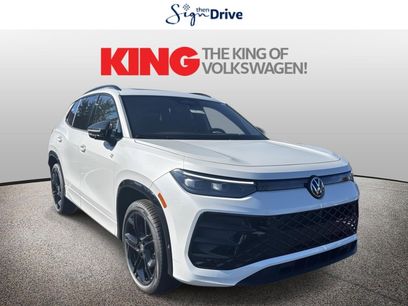 New 2025 Volkswagen Tiguan SE R-Line