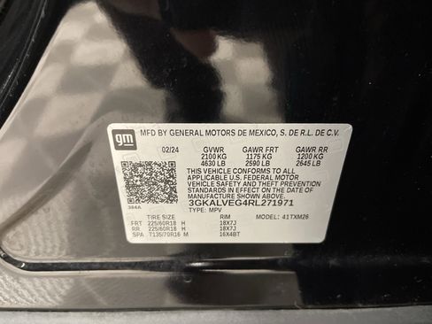 Used 2024 GMC Terrain SLT image 27