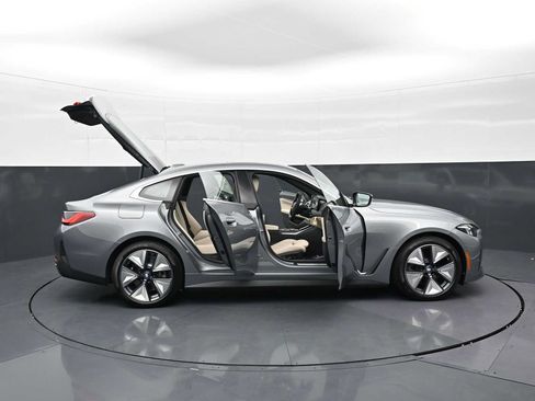 New 2026 BMW i4 eDrive40 w/ Premium Package RWD image 35