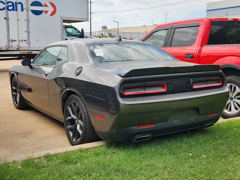 Used 2022 Dodge Challenger GT w/ Plus Package image 7