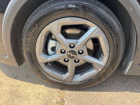 Used 2025 Kia K4 FWD image 28