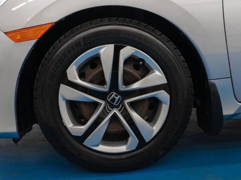 Used 2018 Honda Civic LX image 2