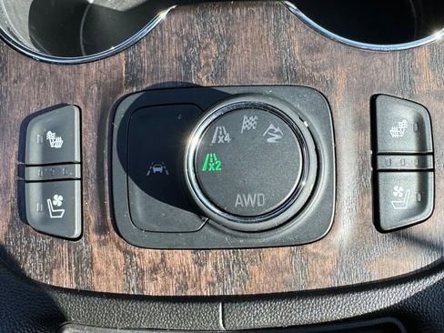 Used 2023 GMC Acadia Denali w/ Denali Technology Package image 33