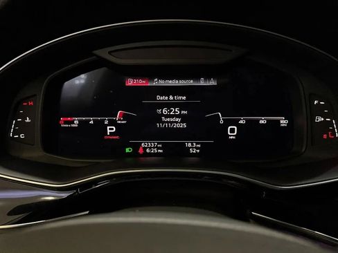 Used 2021 Audi Q8 Premium Plus w/ Premium Plus Package image 16