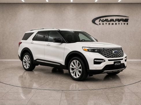 Used 2022 Ford Explorer Platinum w/ Technology Package AWD/4WD image 9