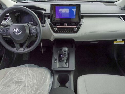 New 2026 Toyota Corolla Cross L image 11