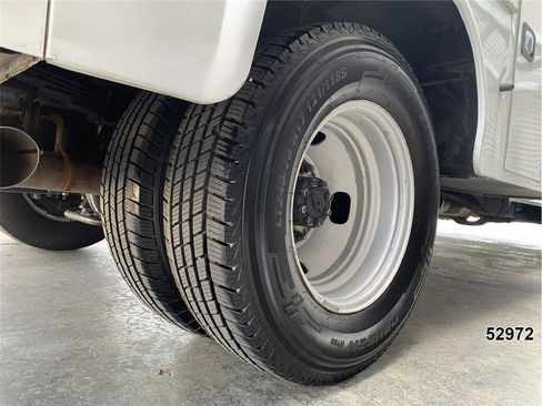 Used 2017 Ford F350 XL w/ Power Equipment Group RWD image 23