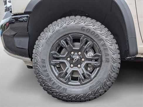New 2026 Chevrolet Silverado 1500 ZR2 AWD/4WD image 18