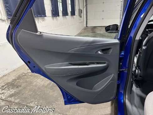 Used 2018 Chevrolet Bolt LT FWD image 26