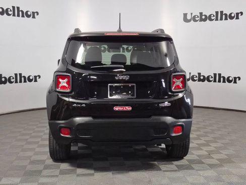 Used 2015 Jeep Renegade Latitude w/ Popular Equipment Group AWD/4WD image 6