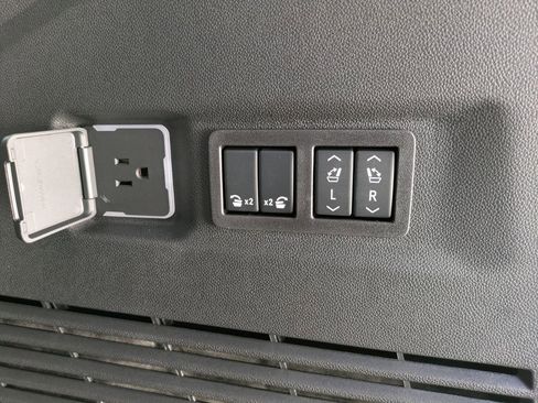 New 2026 GMC Yukon XL Denali w/ Sun & Power Step Package image 38