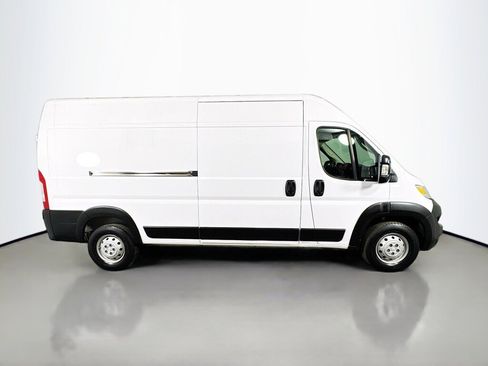 Used 2023 RAM ProMaster 2500 image 6