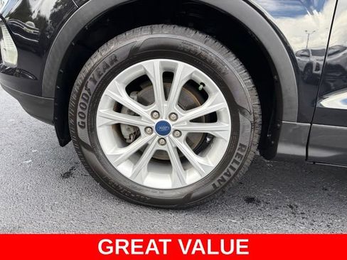 Used 2019 Ford Escape SE FWD image 9