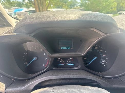 Used 2016 Ford Transit Connect XLT FWD image 5