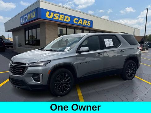 Used 2023 Chevrolet Traverse RS w/ LPO, Floor Liner Package AWD/4WD image 1