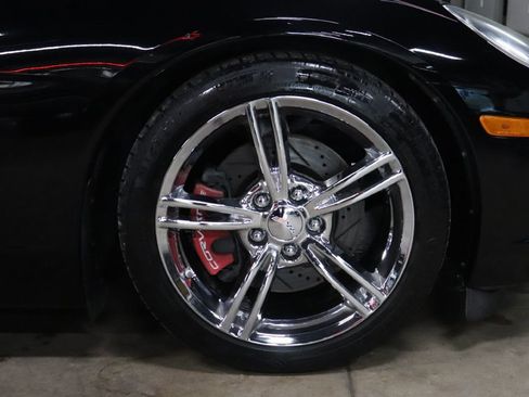 Used 2006 Chevrolet Corvette Convertible w/ Preferred Equipment Group image 28