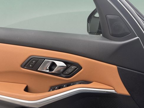 Certified 2024 BMW 330i Sedan w/ Convenience Package image 17