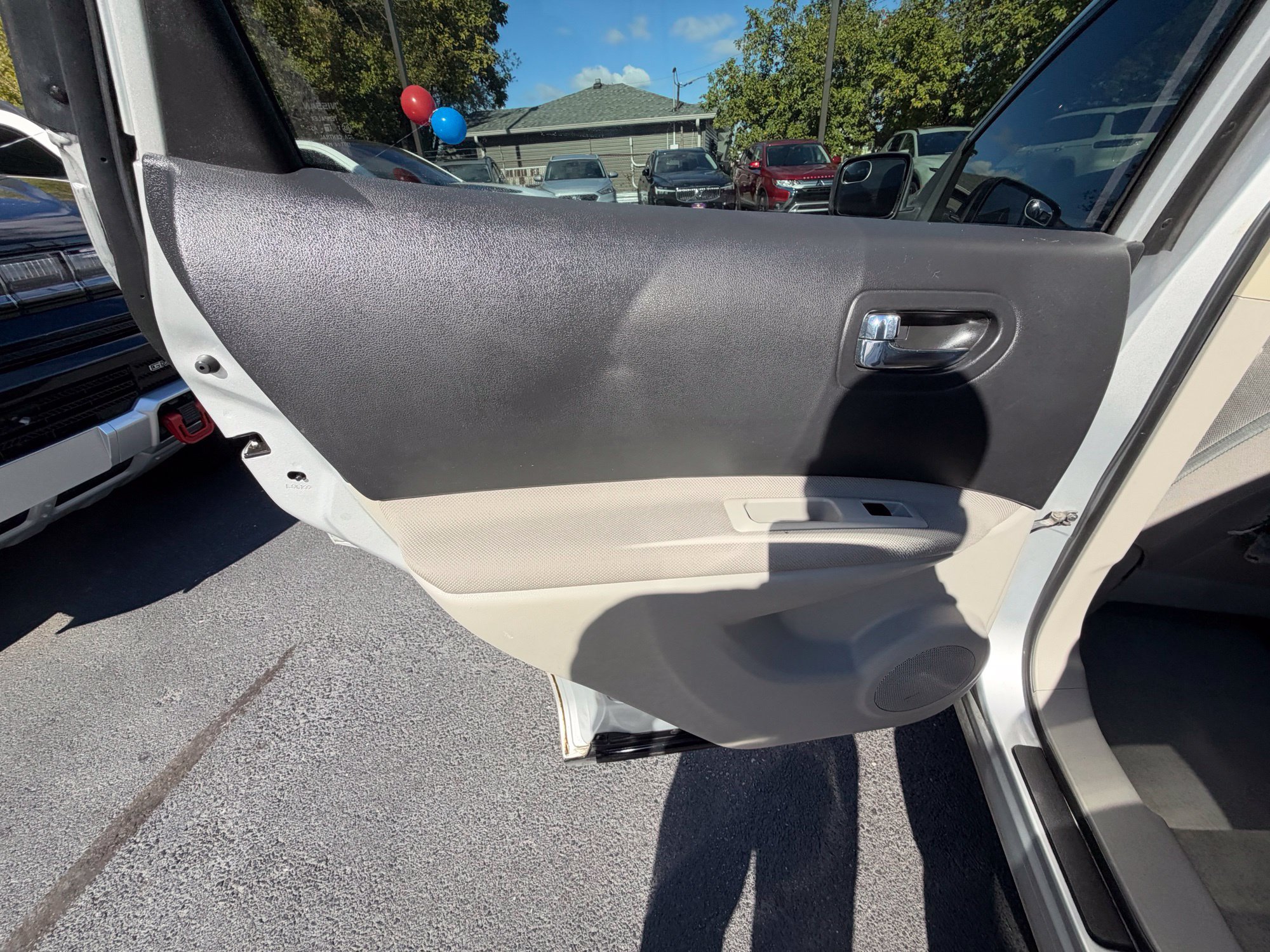 Used 2011 Nissan Rogue S AWD/4WD image 14