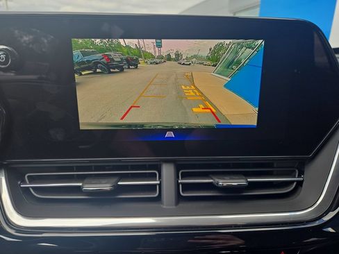 Certified 2024 Chevrolet Trax RS w/ Driver Confidence Package FWD image 8
