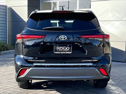 Used 2023 Toyota Highlander Limited AWD/4WD image 4