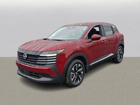 New 2025 Nissan Kicks SV image 2