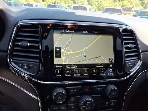 Used 2021 Jeep Grand Cherokee Limited w/ Sun & Sound Group AWD/4WD image 10