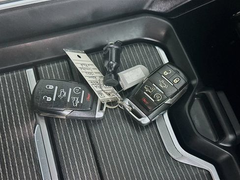 Used 2022 RAM 1500 Limited AWD/4WD image 35