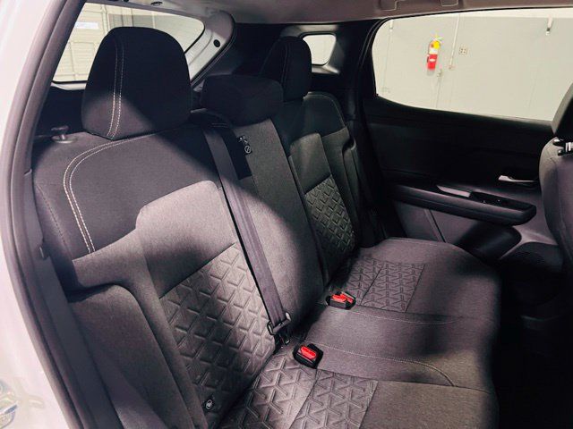 New 2026 Nissan Kicks SV w/ Interior Electronics Package FWD image 27