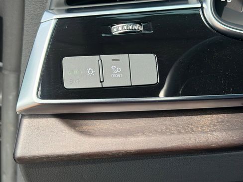 Used 2023 Audi Q8 Premium Plus AWD/4WD image 35